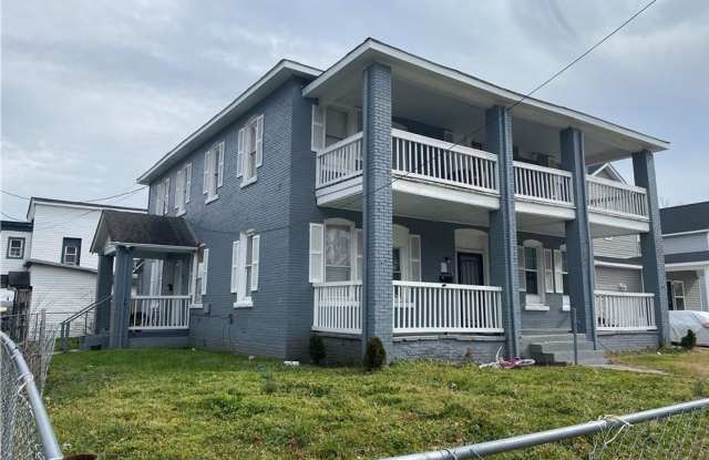 MOVE IN READY 4 Bedroom in the Heart of Portsmouth! - 1503 Elm Avenue, Portsmouth, VA 23704