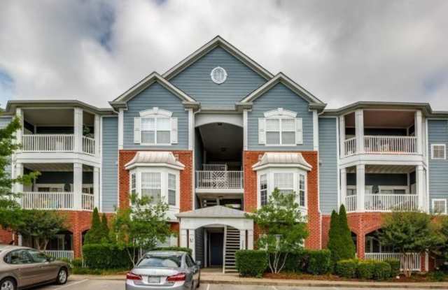 Lenox Village Condo! Newly Renovated 2 Bed 1 Bath Apartment - Washer  Dryer included. photos photos