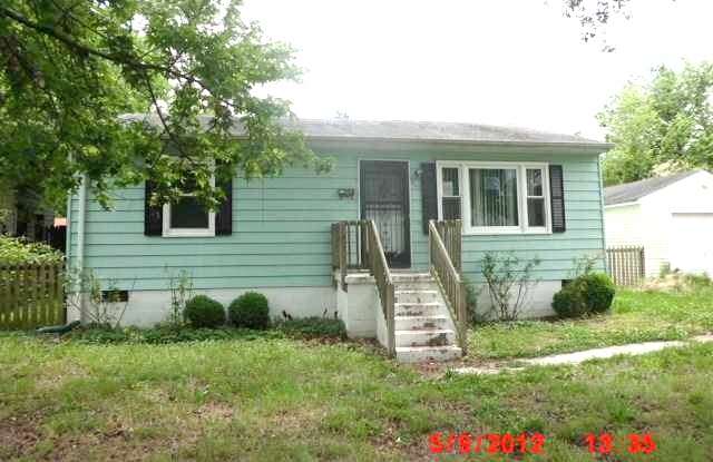 207 N Fern Ave photos photos