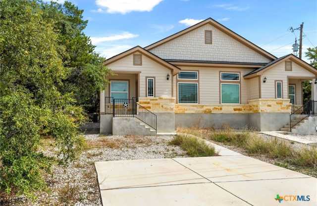 1090 Indian Hollow - 1090 Indian Hollow, Canyon Lake, TX 78070