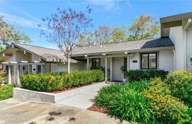 5564 Cribari Cir photos photos