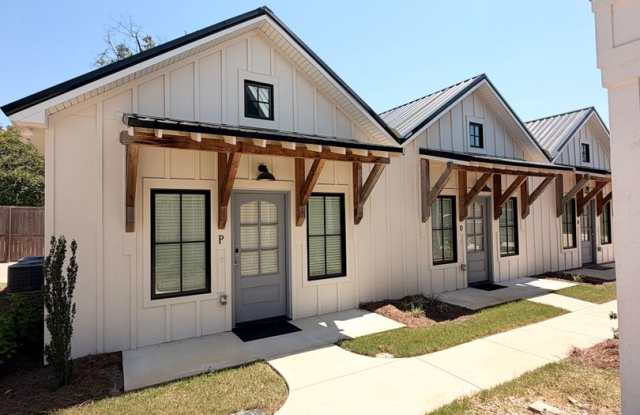 1Bed/1Bath Available in The Cottage District! photos photos