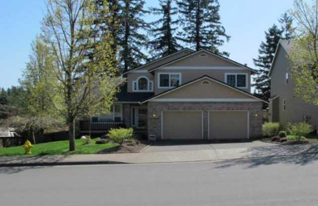 Elegant Bethany Home with Soaring Ceilings, Main-Level Bedroom, Granite Kitchen & Entertainer’s Backyard photos photos