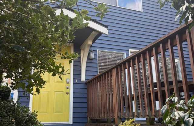 Thompson Duplex Gallery 2