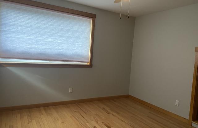 1112 Southwest 12th Street Gallery 2