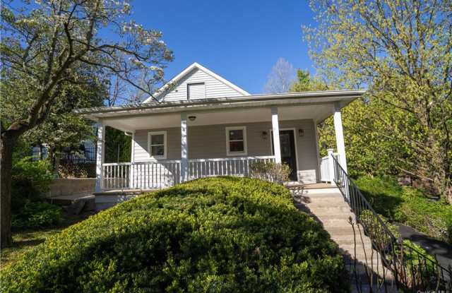 41 Whitewood Avenue Gallery 2