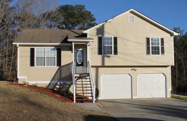 Lovely 3 Bed Room With 2 Baths, Gated Home (Updated pictures coming soon) photos photos
