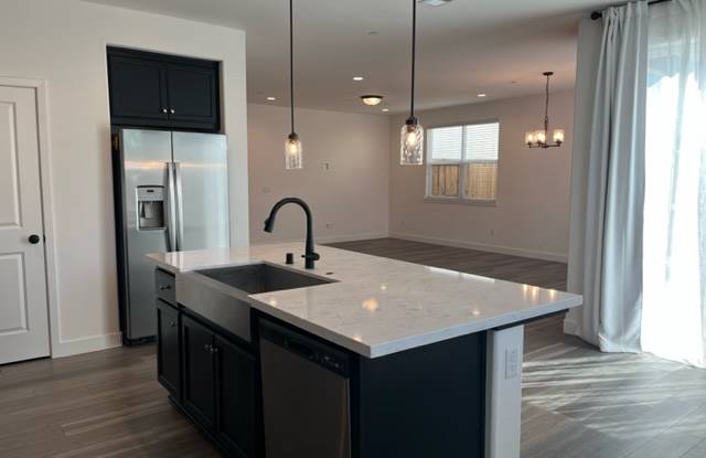 4436 Sierra Pine Way Gallery 4