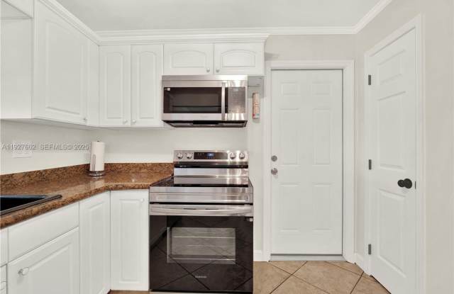 9312 SW 182nd Street 0, Palmetto Bay, FL 33157 photos photos