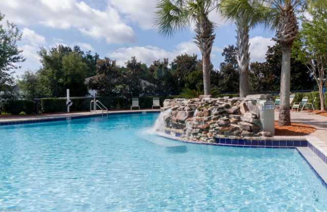 2304 BONNIE LAKES DR Gallery 2