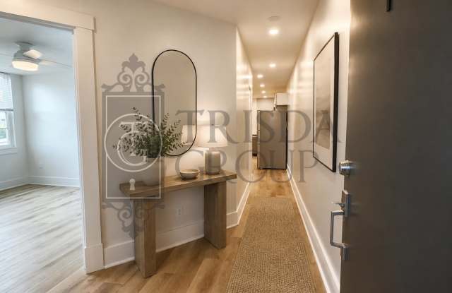 Avail Sept 1: 2BR Apt in Beechview, South Hills.  BEAUTIFUL design, Laminate Floors, AC, Pets OK, Balcony, W/D! photos photos
