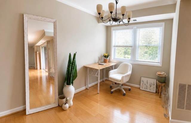 206 PARK TERRACE Court SE Gallery 3