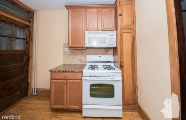 1711 W Belle Plaine Ave 1 - 1711 W Belle Plaine Ave, Chicago, IL 60613