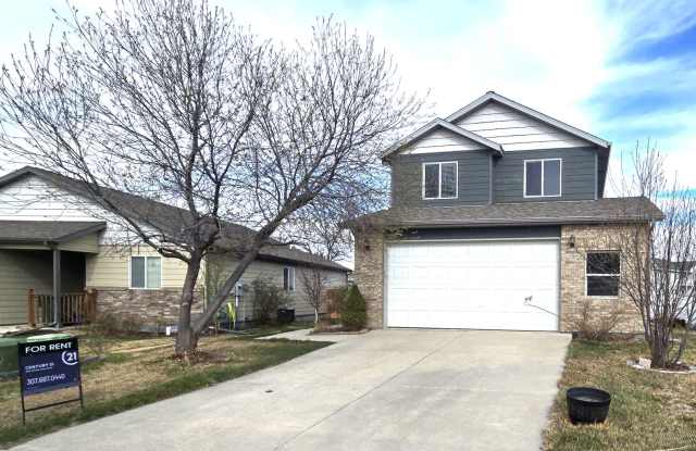 4 Bedrooms, 3.5 Bathrooms, 2 Car Garage Home Fore Rent In Remington Estates photos photos