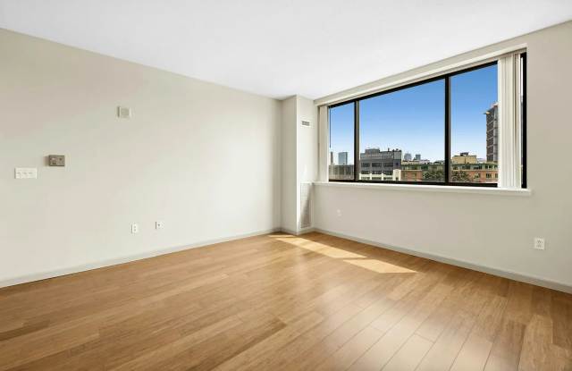 169 Monsignor Obrien Hwy photos photos