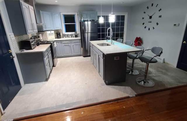 195 Stillwater Drive Gallery 3