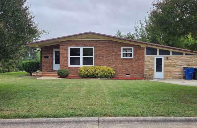 1501 Tierney Cir Gallery 2
