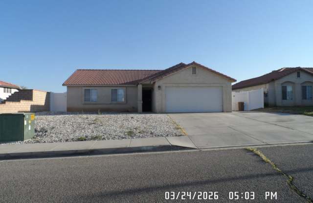 3 Bedrooms, 2 Bathrooms, approx. 1112 sq. ft., 2 Car Garage, Solar Panels, Internet Included. Cose to FWY, Shopping, Schools, photos photos