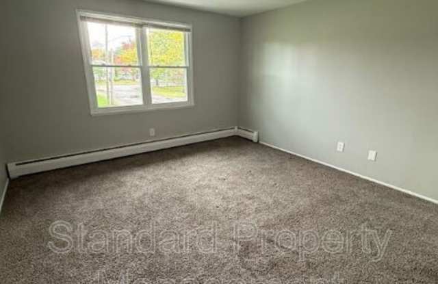 2626 Dewey Ave (Apt C) Gallery 2