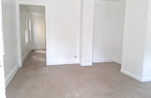 Bright 2 Bedroom Home FOR RENT in Bridgeton NJ $1250 Gallery 4