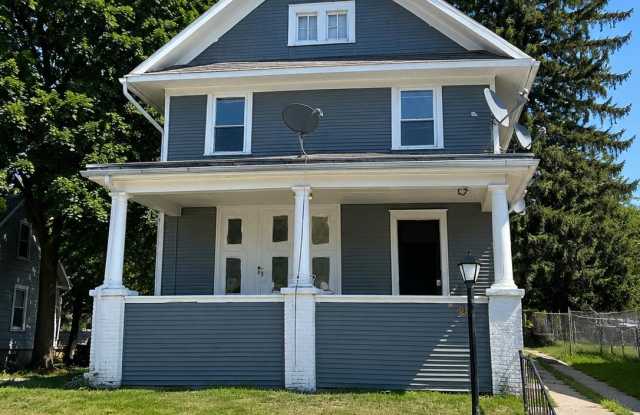 905 S State Ave photos photos