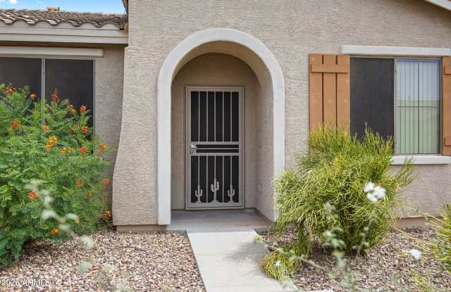 42406 W Falling Star Drive Gallery 2
