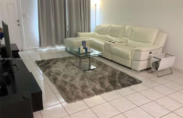 1130 11th Street - 1130 11th Street, Miami Beach, FL 33139 1130 11th Street - 1130 11th Street, Miami Beach, FL 33139