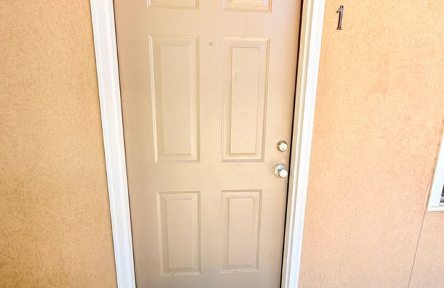 1 Bed / 1 Bath Available at Glenn Heights - Near Campus & Downtown! Gallery 3