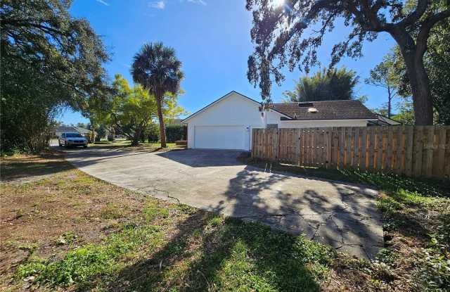 149 SPRING CHASE Circle Gallery 3
