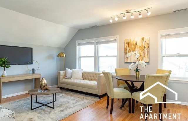 3729 North Clifton Ave. photos photos