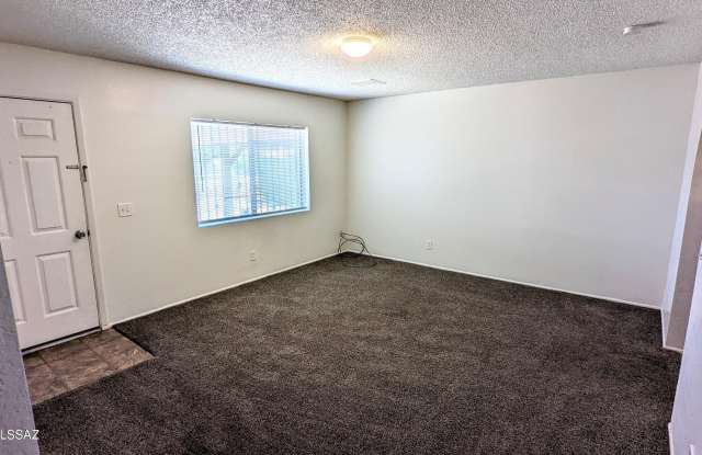 3853 E Mainyard Place Gallery 4