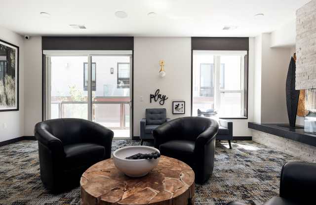 Ventana Gallery 3
