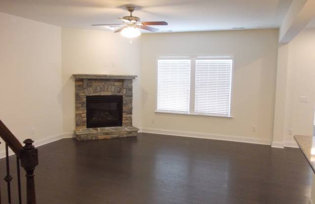 13033 SW Oakhaven Glen Lane Gallery 3