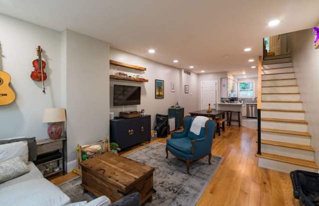 Two Bed East Kensington Townhouse photos photos Two Bed East Kensington Townhouse photos photos