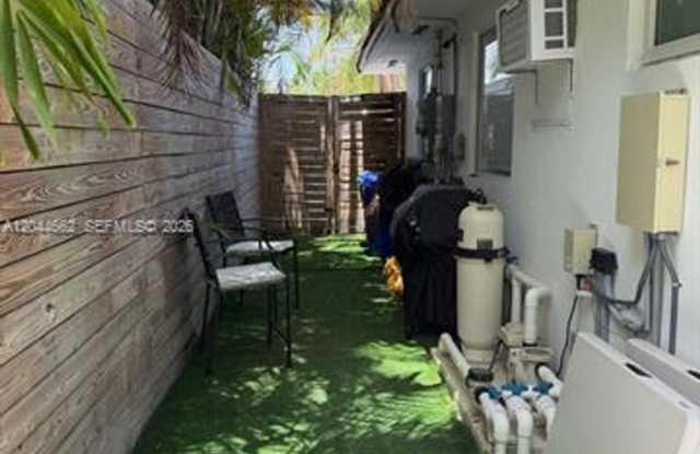 2401 SW 16th Ct, Miami, FL 33145 photos photos