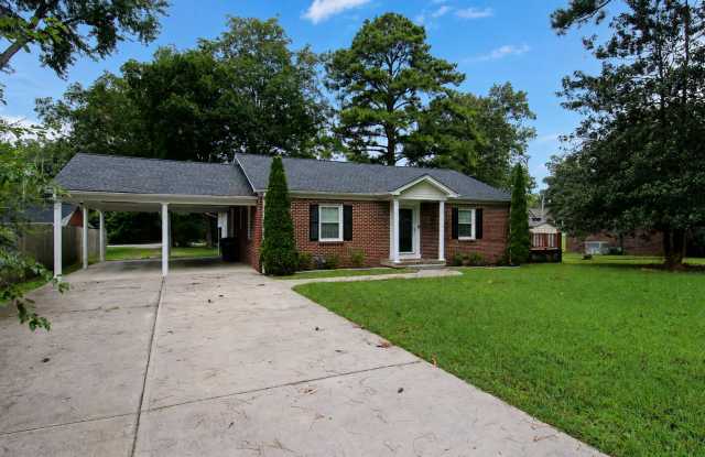 Charming 3 Bedroom, 2 Bath Home in Cookeville! Gallery 1