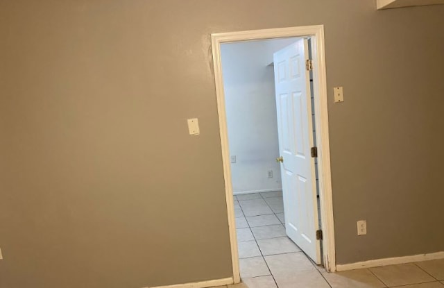 8972 Valencia Gardens Dr. - 8972 Valencia Gardens Drive, Orange County, FL 32825