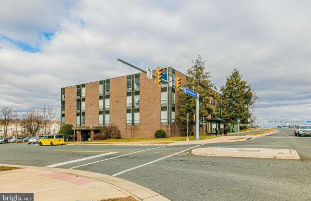 14904 RICHMOND Highway unit: 310 - 14904 Richmond Highway, Neabsco, VA 22191
