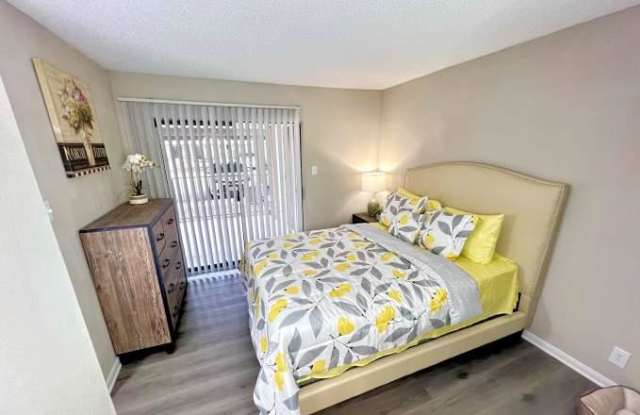 16432 Henderson Pass Gallery 3
