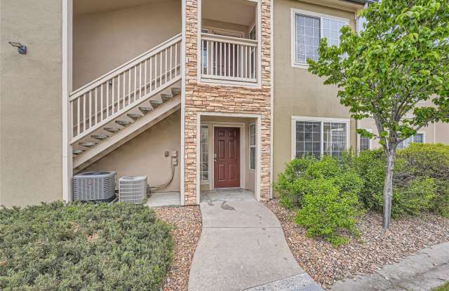 Chic 2 Bedroom Condo: Your Retreat Awaits! photos photos