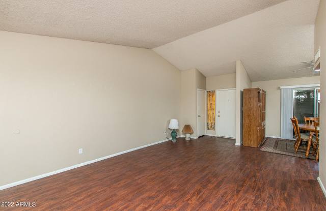 17835 N 45TH Avenue Gallery 2