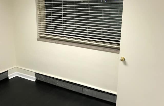90 Clairton Boulevard - A Gallery 3