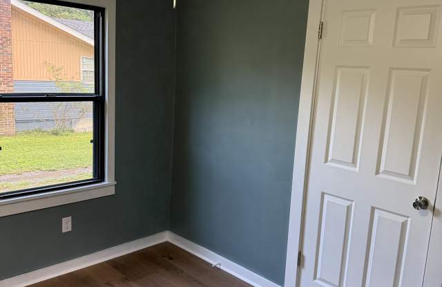144 Hutchinson Court Gallery 3
