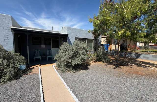 Furnished cozy 1 bedroom Duplex! Gallery 3