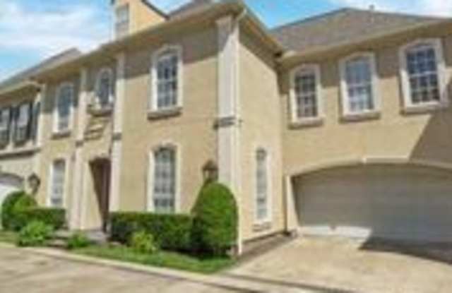 3234 North Pemberton Circle Drive Gallery 2