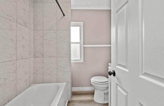 Stunning 3 bedroom home in Aliquippa available November 1! Gallery 3