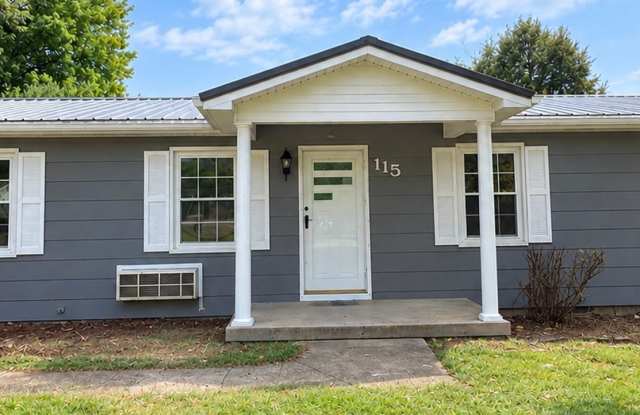 Spacious 4-Bedroom, 2-Bath Home in Quiet Glasgow Neighborhood photos photos