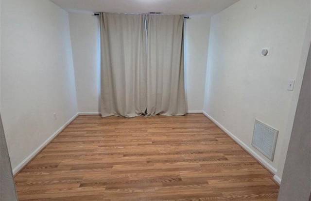 1508 Chateau Run Court Gallery 4