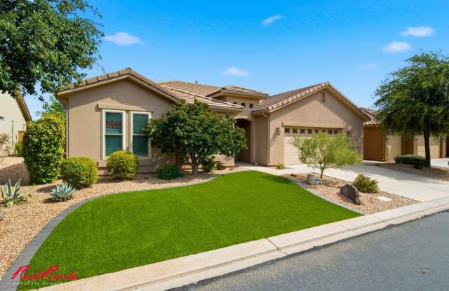 Gorgeous 3 Bedroom Home in SunRiver 55+ Community! Gallery 1