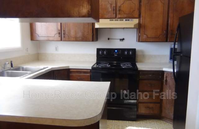 1262 S Boulevard photos photos